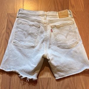 Levis wedgie shorts